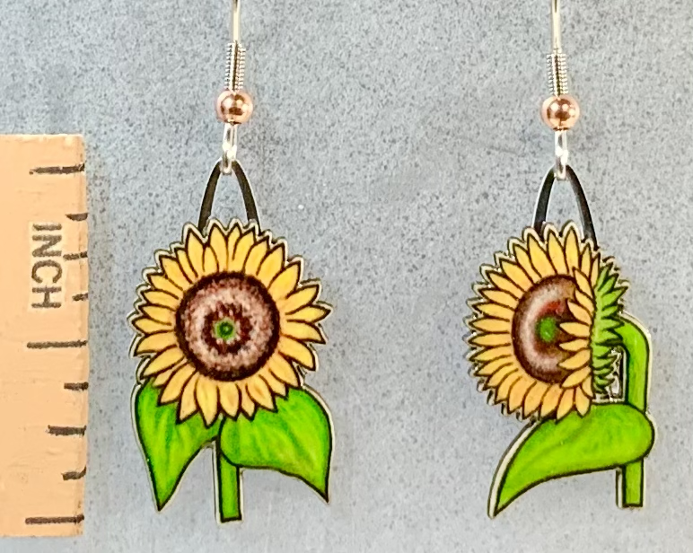 Picture shown is of 1 inch tall pair of earrings of Sunflowers.