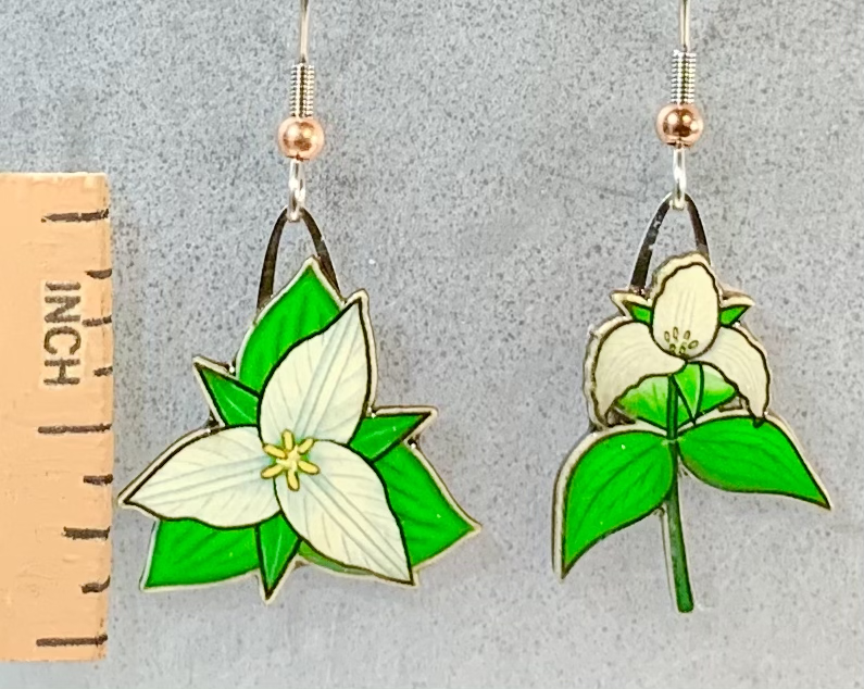 Picture shown is of 1 inch tall pair of earrings of the flower Trillium.
